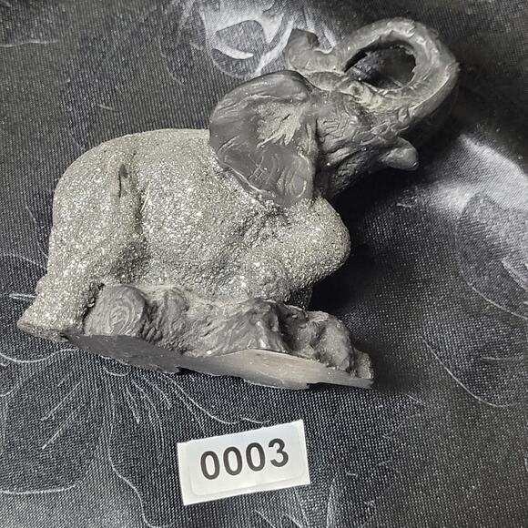 Black Resin Elephant with Glittered Body. Animal Collectable. - Picture 7 of 14